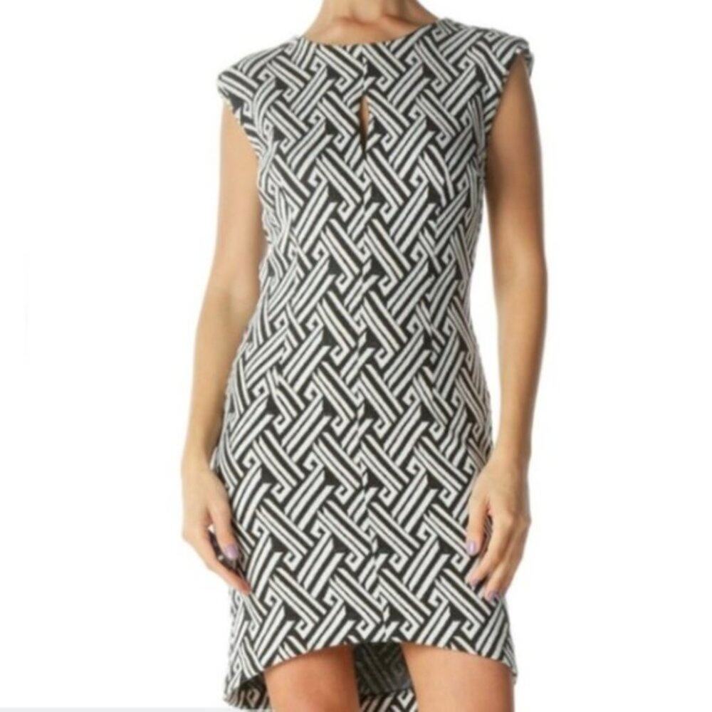 Urban Outfitters Silence + Noise Black/White Open Back Dress Size Small NEW